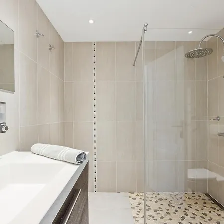 Bastide : Sea View / Hot Tub / Sauna Villa