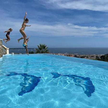 Bastide : Sea View / Hot Tub / Sauna Villa